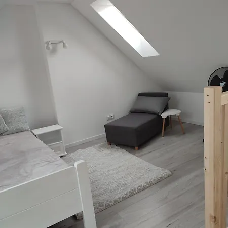 Do Wynajecia Quarto em Acomodações Particulares *